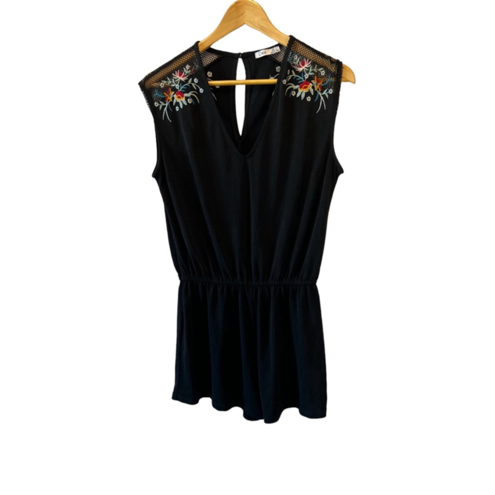 DEX Black Embroidered V Neck Sleeveless Cinch Waist Short Romper S